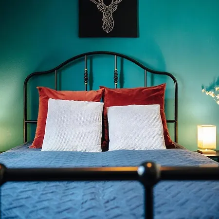 Wagnerstays Badems Historic Villawhirpool Billiard *